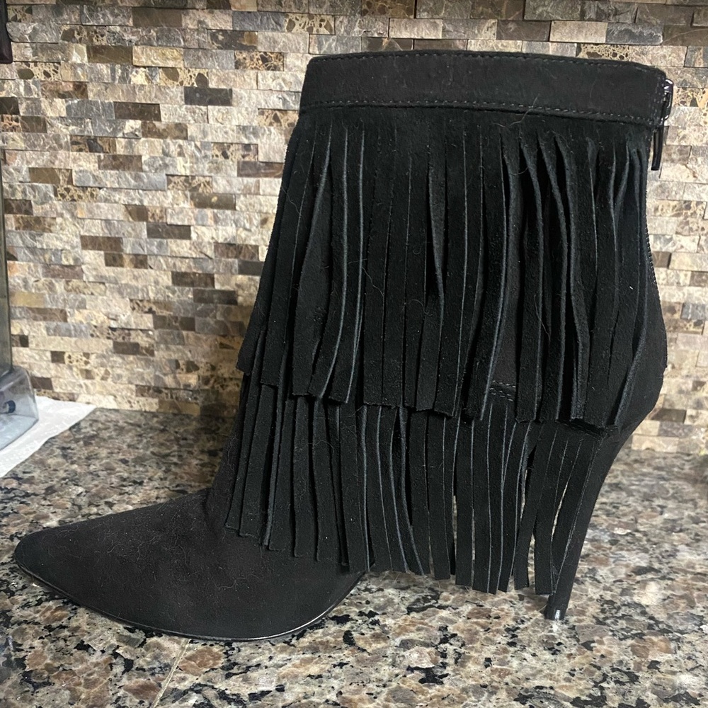NINE WEST Black, Sexy Fringe Boots. Size 9.
